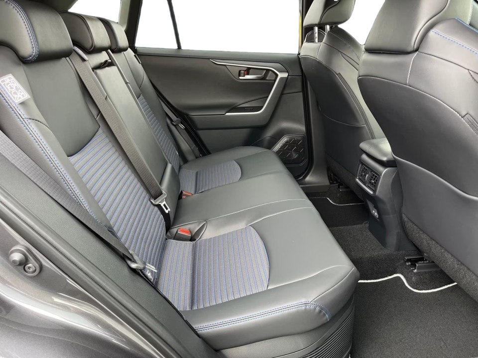 Toyota RAV4 - foto 7