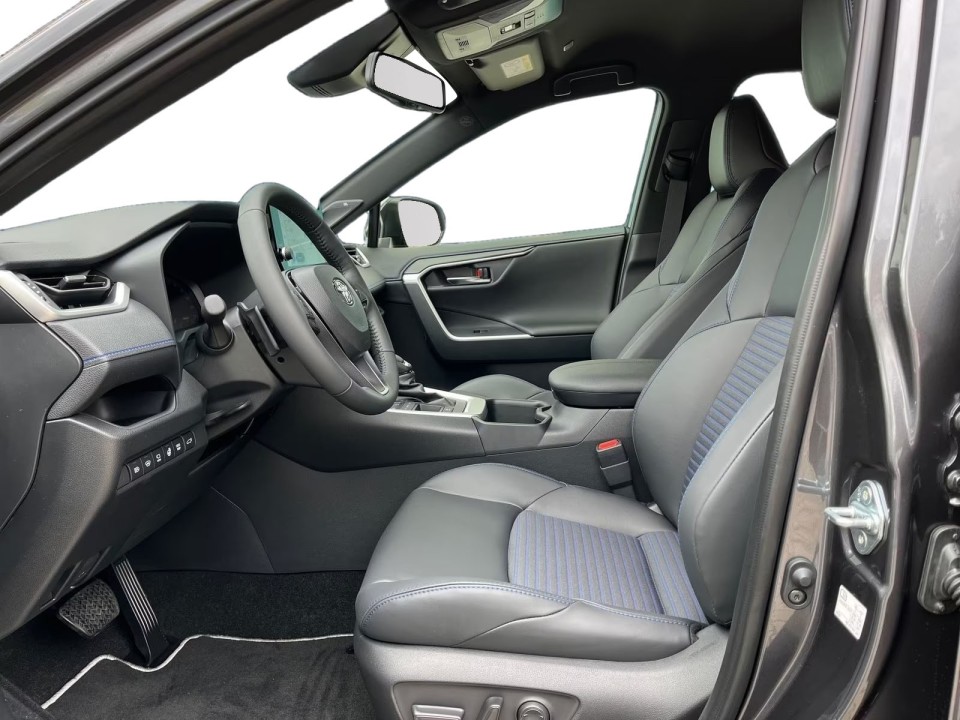 Toyota RAV4 - foto 6