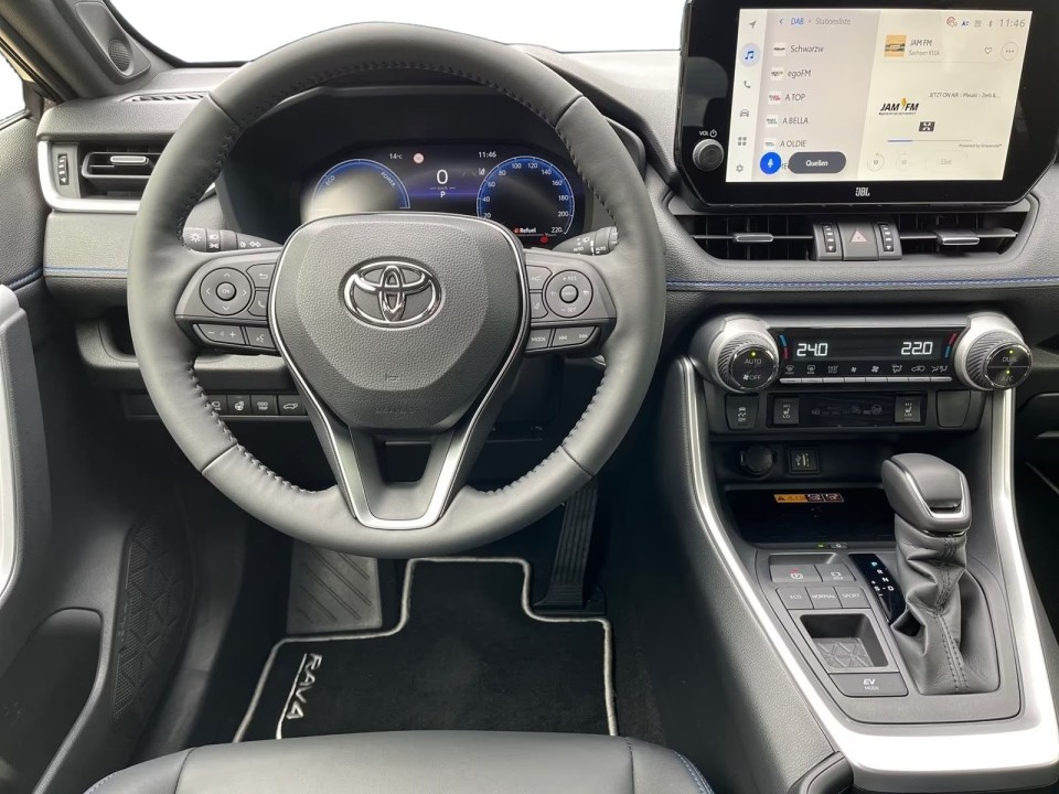 Toyota RAV4 - foto 11