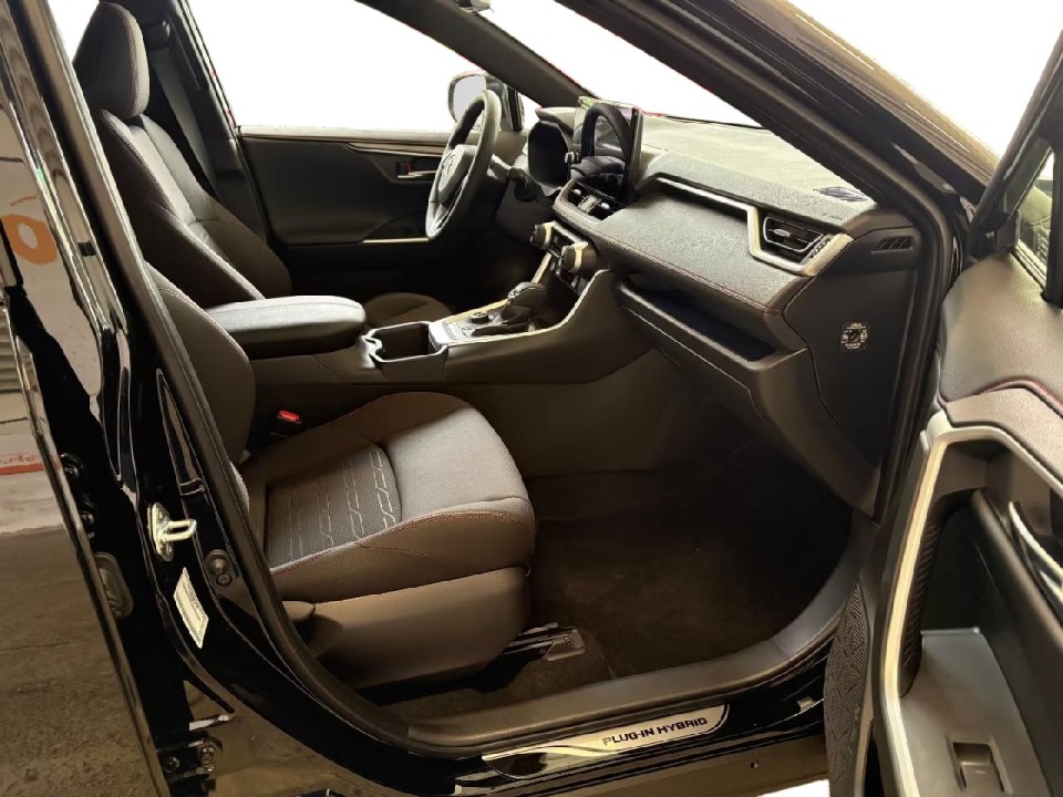 Toyota RAV4 - foto 8