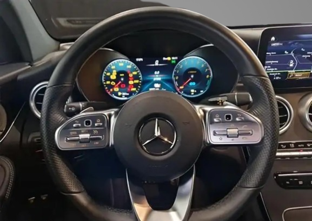 Mercedes-Benz GLC Coupe 300e 4Matic AMG - foto 8