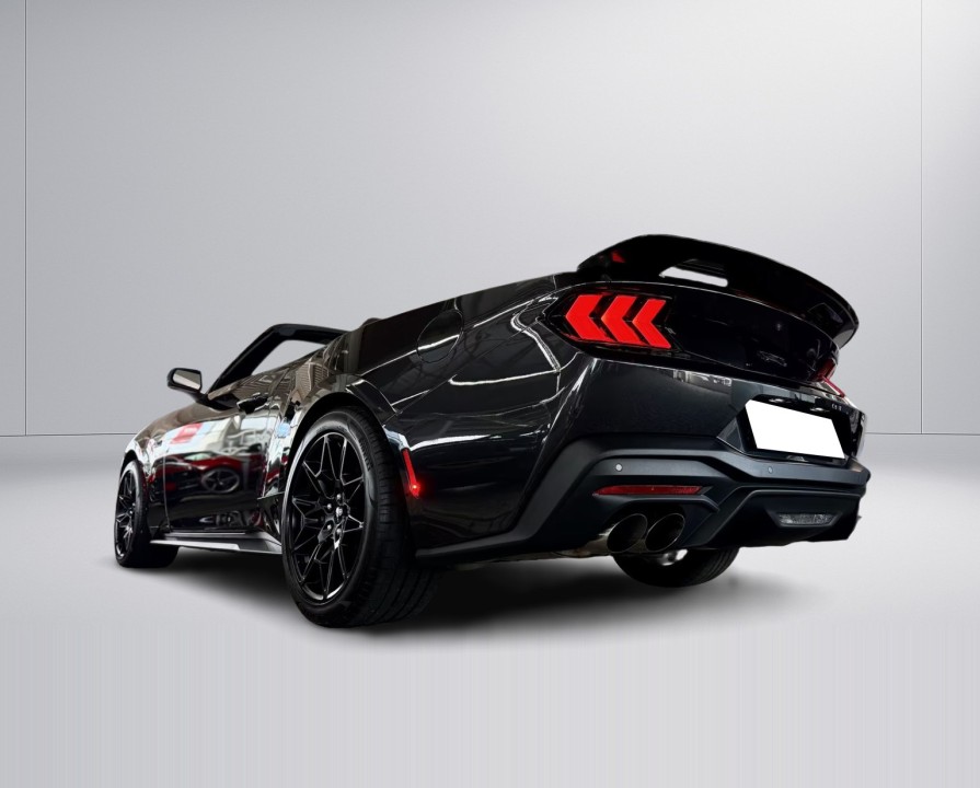 Ford Mustang GT - foto 13