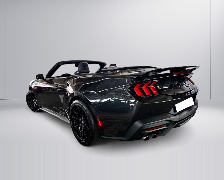 Ford Mustang GT - foto 12