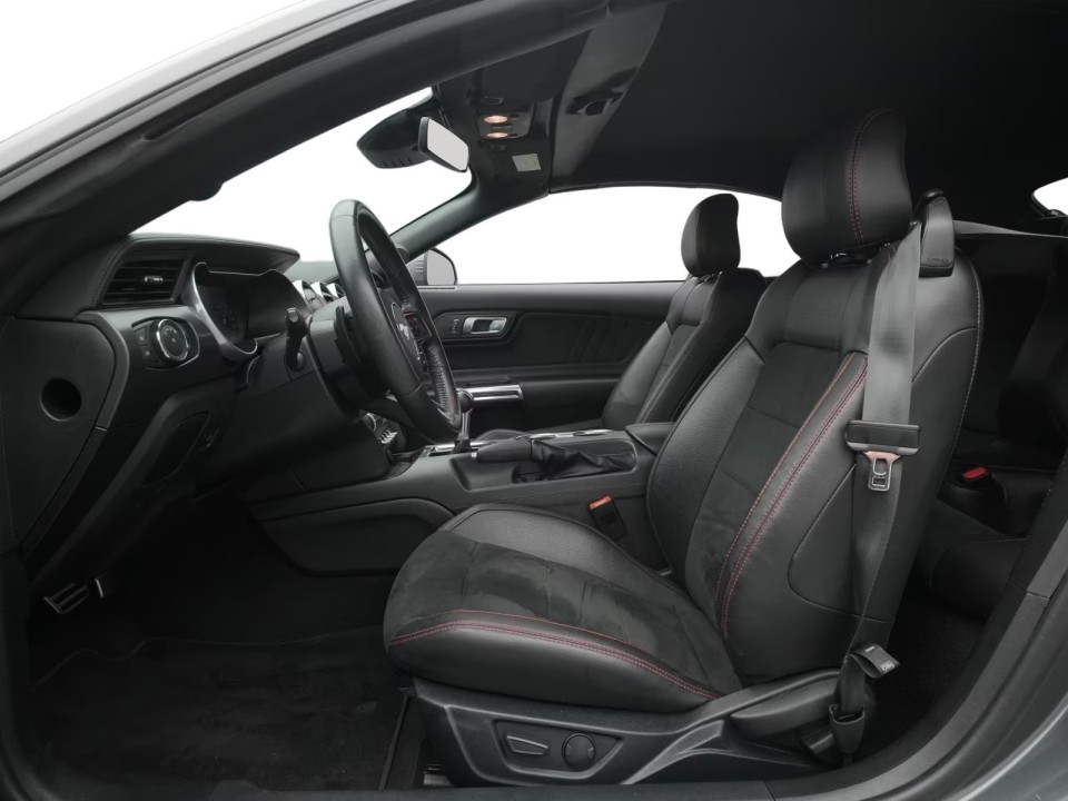 Ford Mustang GT Cabrio - foto 18