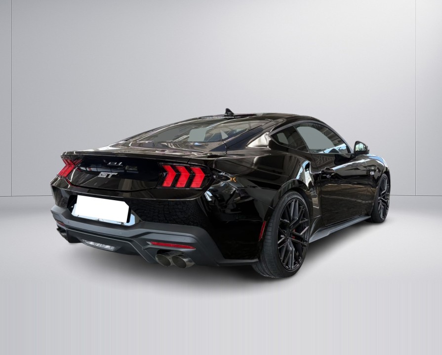 Ford Mustang 5.0 V8 GT (2)