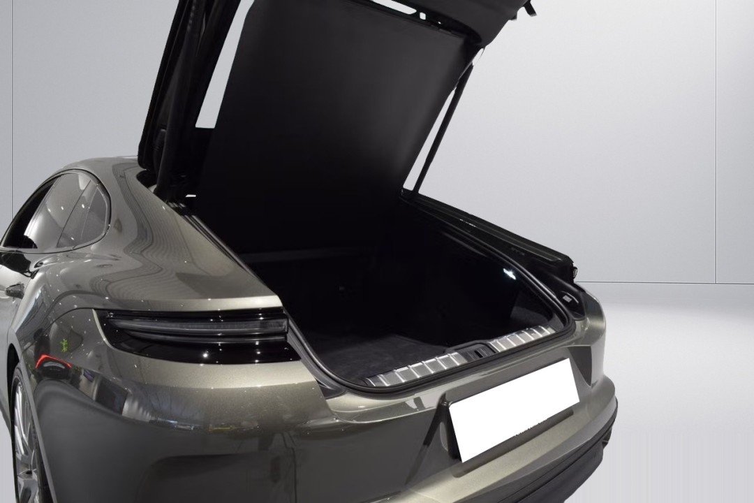 Porsche Panamera 4 - foto 13