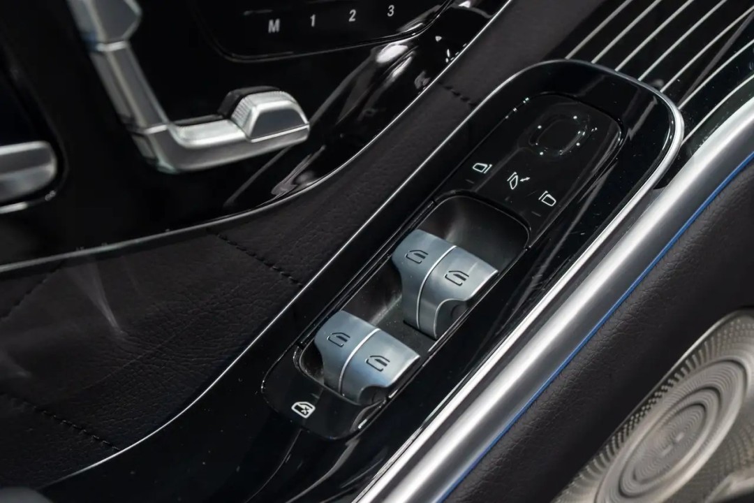 Mercedes-Benz S 580e Long 4MATIC AMG - foto 39