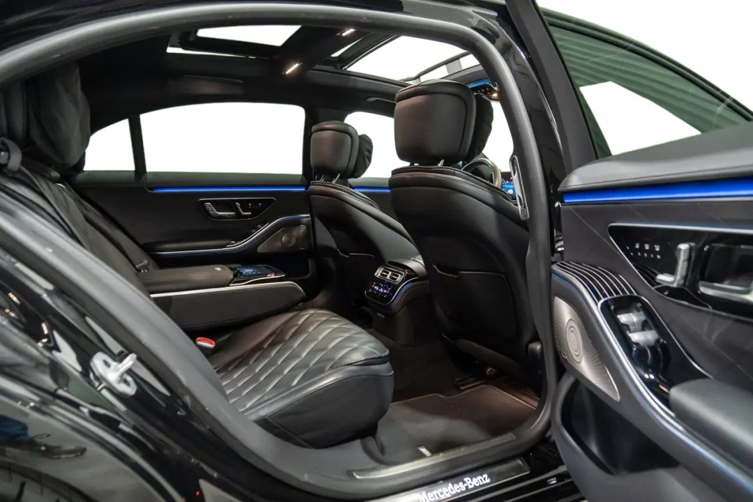 Mercedes-Benz S 580e Long 4MATIC AMG - foto 36