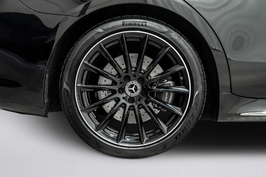 Mercedes-Benz S 580e Long 4MATIC AMG - foto 47