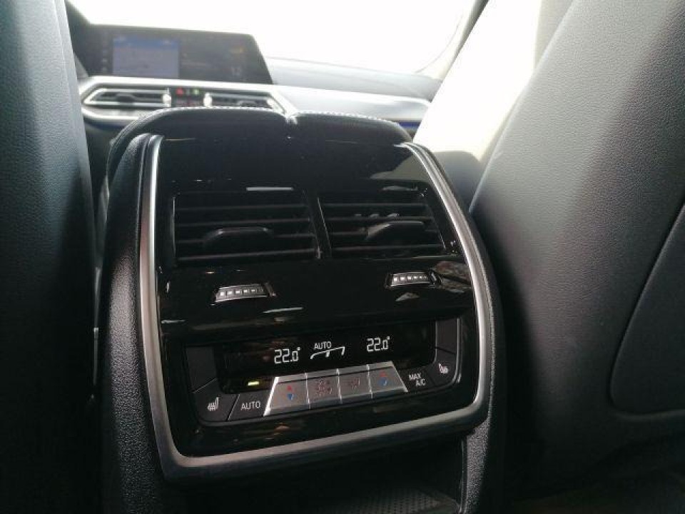 BMW X6 xDrive40d - foto 26