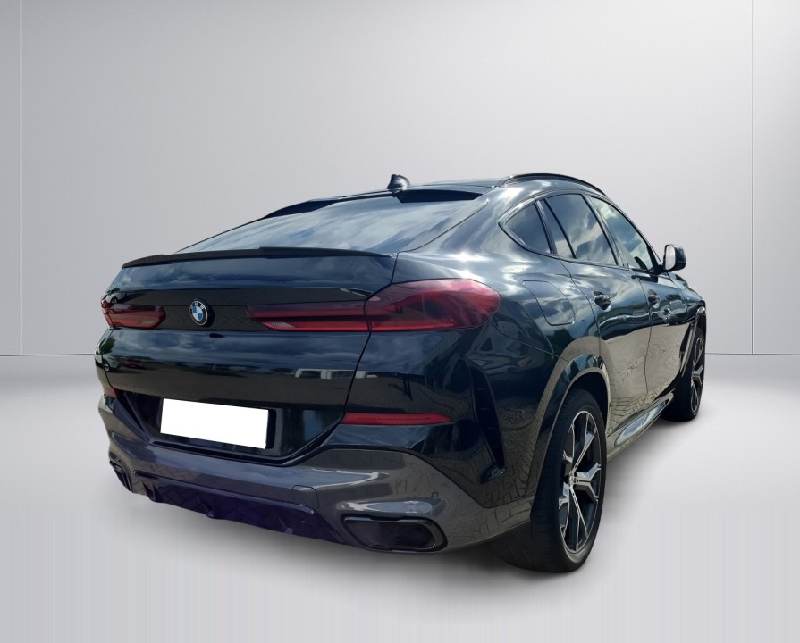 BMW X6 xDrive30d (2)