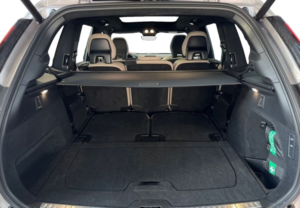 Volvo XC 90 T8 AWD Ultra Dark - foto 17