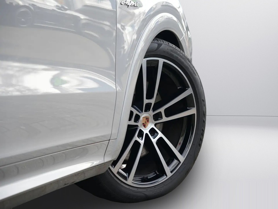 Porsche Cayenne Coupe E-Hybrid - foto 14