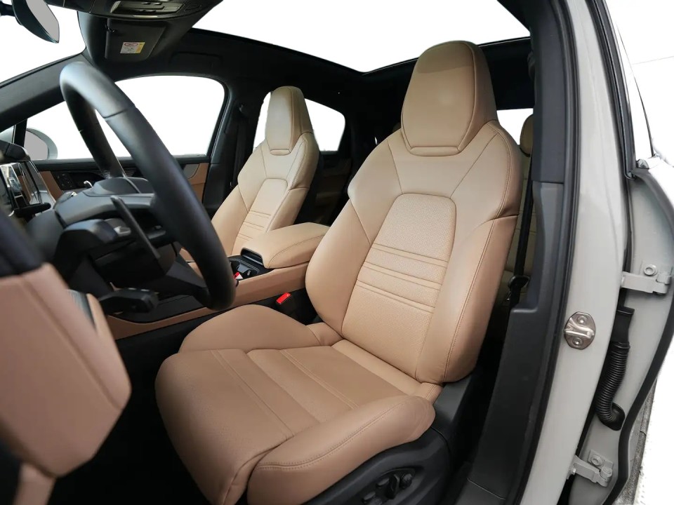 Porsche Cayenne Coupe E-Hybrid - foto 8