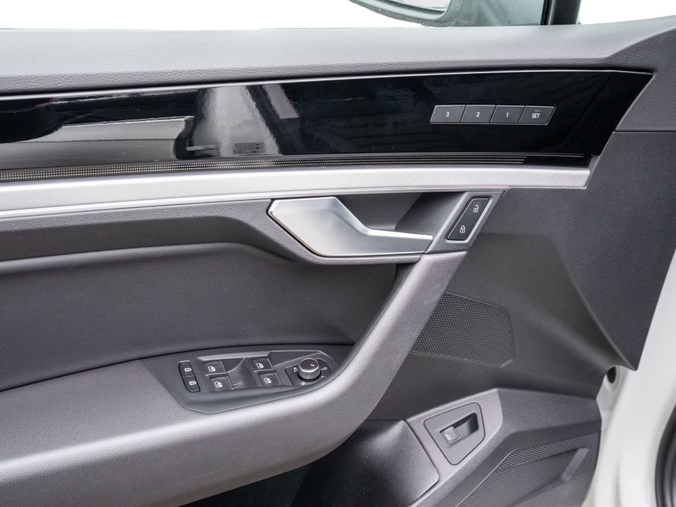 Volkswagen Touareg R-Line 3.0TDI 4Motion - foto 15