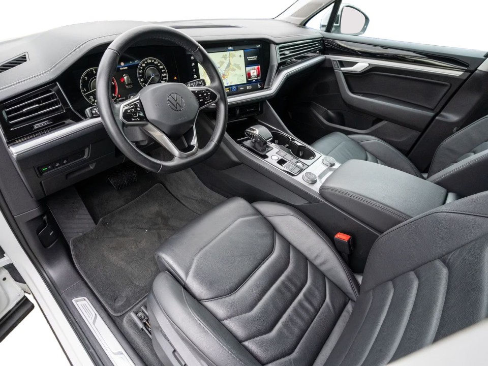 Volkswagen Touareg R-Line 3.0TDI 4Motion - foto 6