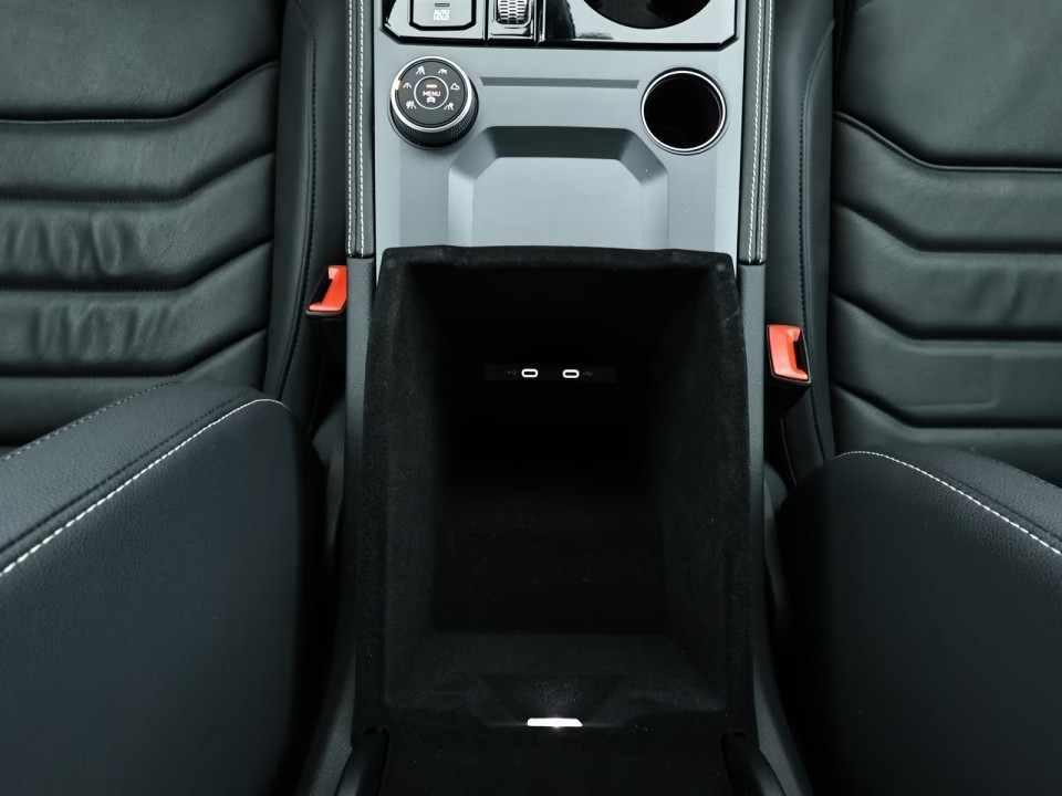 Volkswagen Touareg 3.0 TDI 4Motion - foto 11