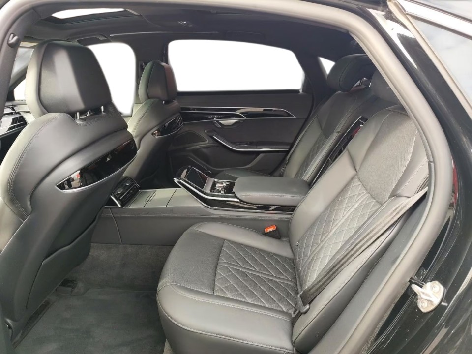 Audi A8 60 TFSIe S-line - foto 17