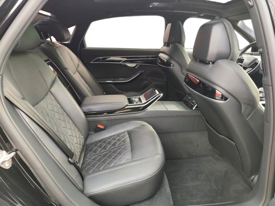 Audi A8 60 TFSIe S-line - foto 16