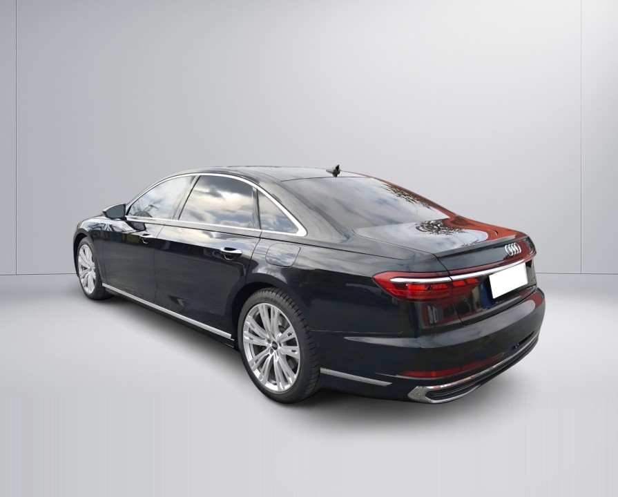Audi A8 60 TFSIe S-line (5)