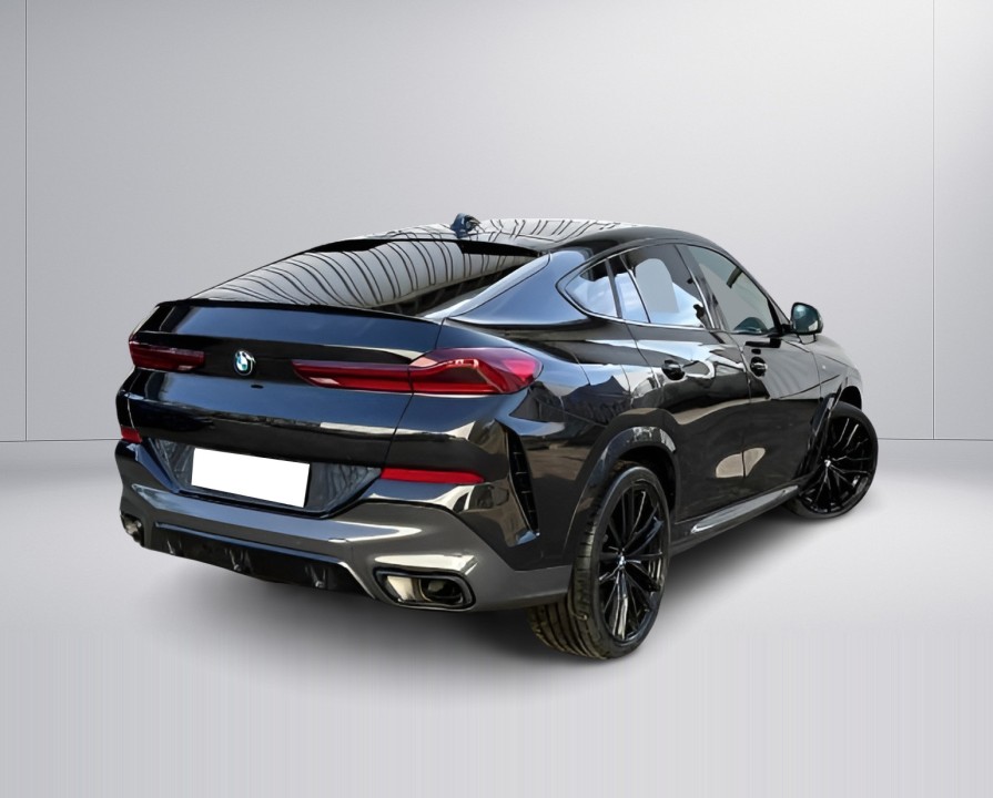 BMW X6 xDrive30d (2)