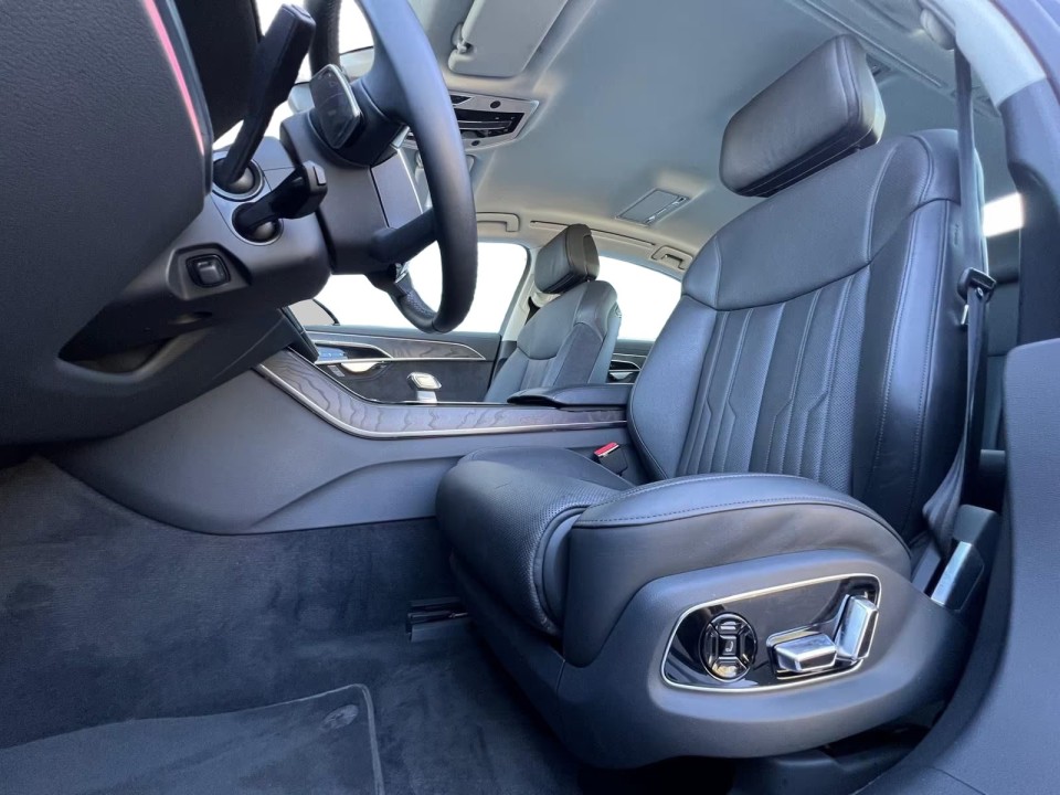 Audi A8 60 TFSIe Quattro (5)