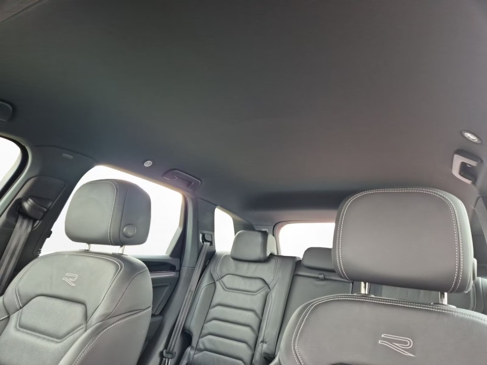Volkswagen Touareg V6 TDI R-Line - foto 12