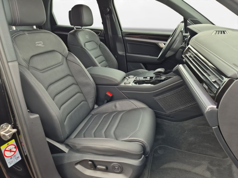 Volkswagen Touareg V6 TDI R-Line - foto 9