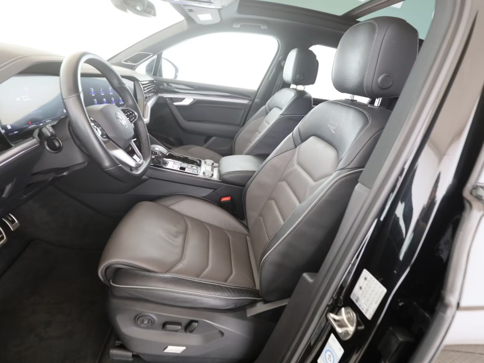 Volkswagen Touareg - foto 8