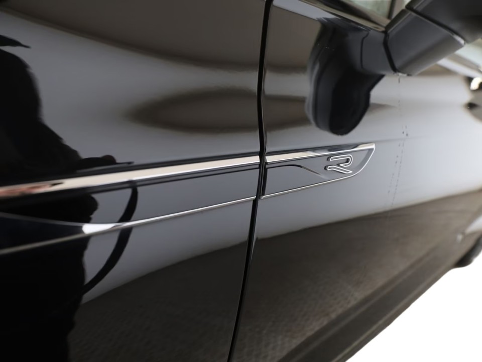 Volkswagen Touareg - foto 17