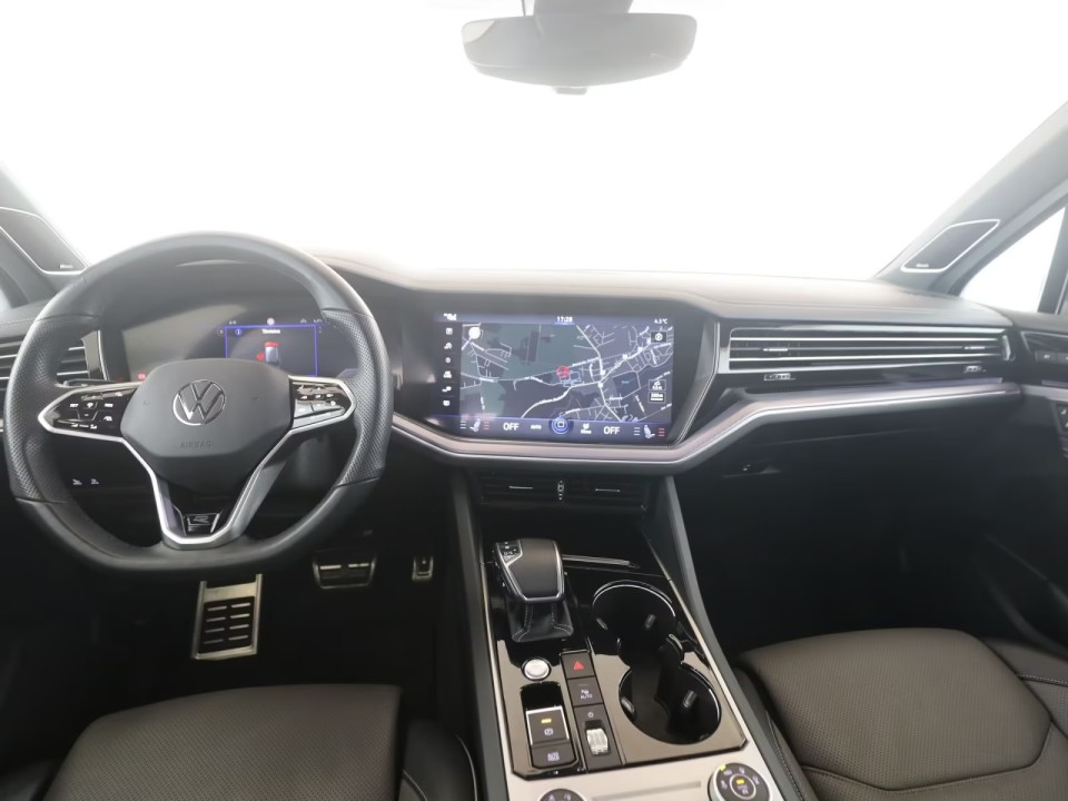 Volkswagen Touareg - foto 9