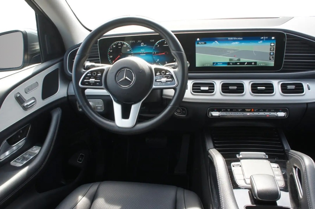 Mercedes-Benz GLE 300d 4MATIC - foto 9