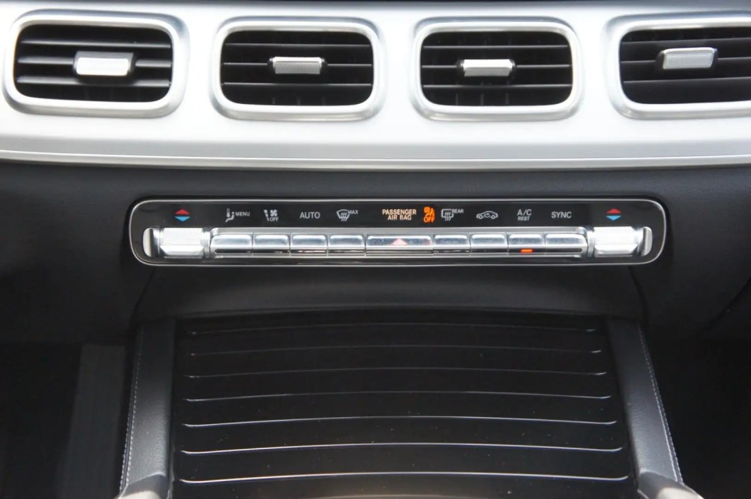 Mercedes-Benz GLE 300d 4MATIC - foto 15