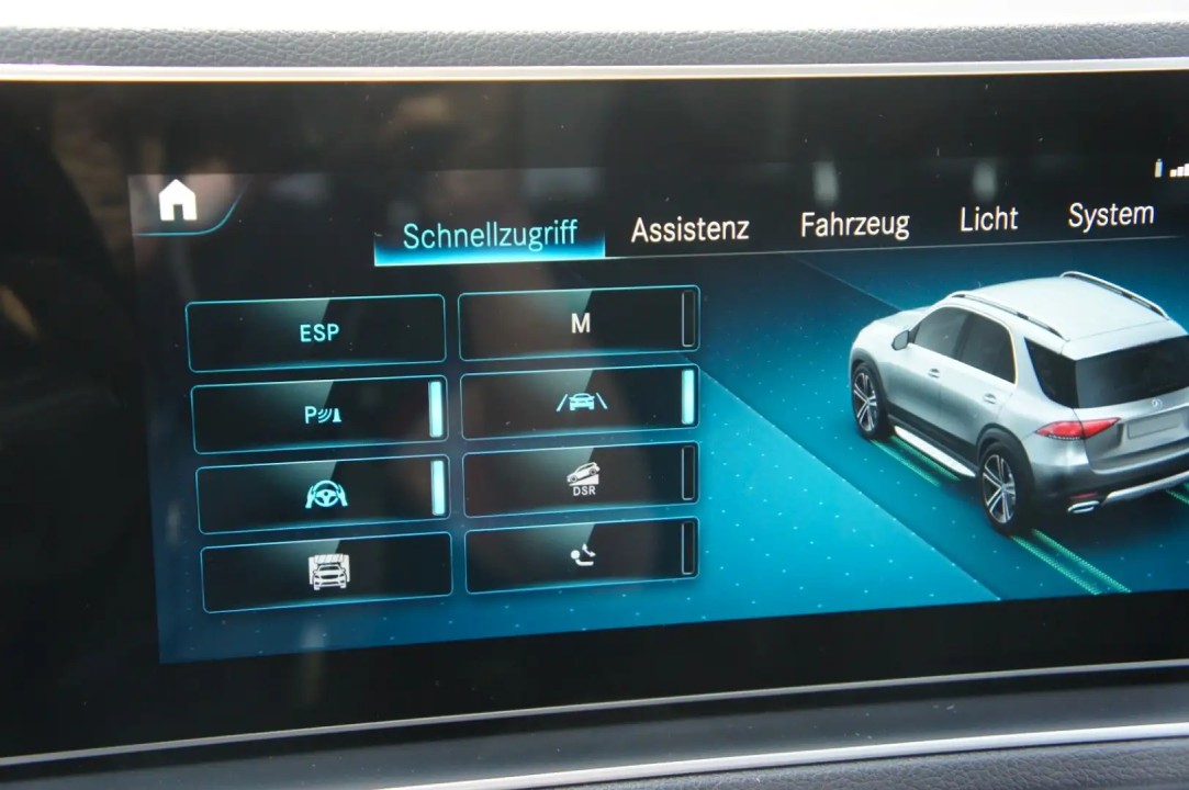 Mercedes-Benz GLE 300d 4MATIC - foto 16