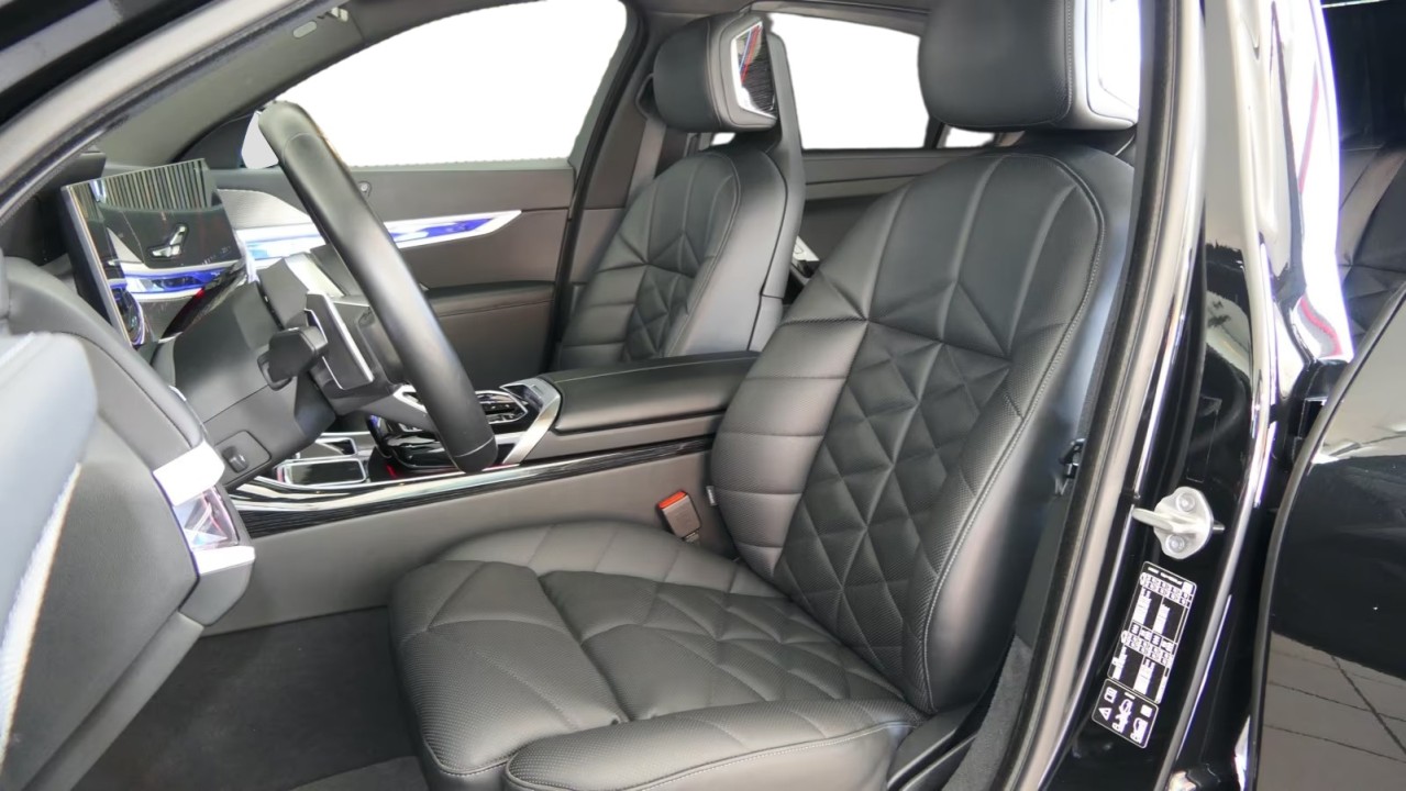 BMW Seria 7 xDrive740d M Sport - foto 16