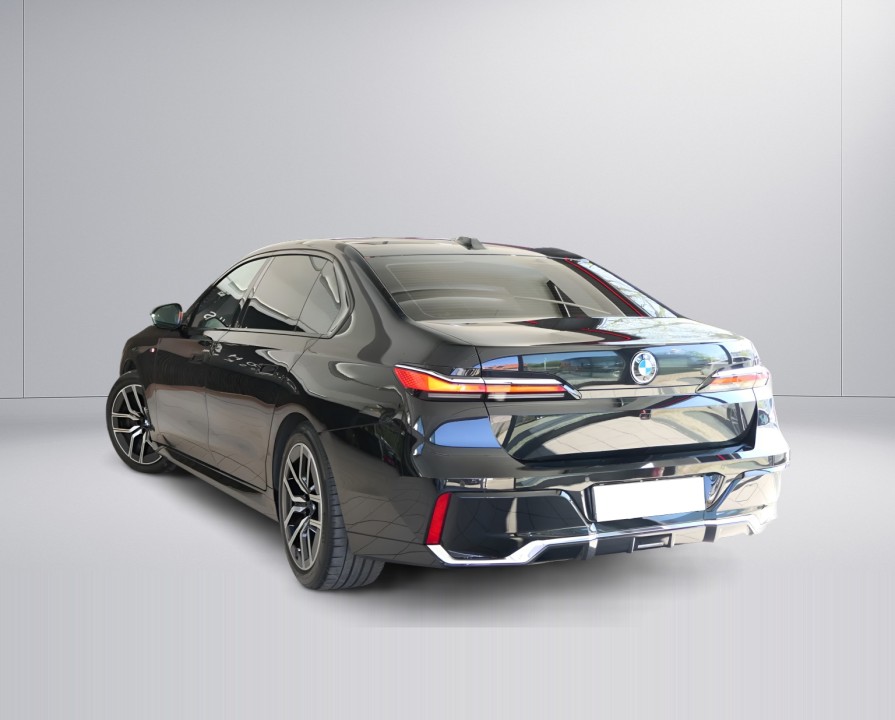 BMW Seria 7 xDrive740d M Sport - foto 6