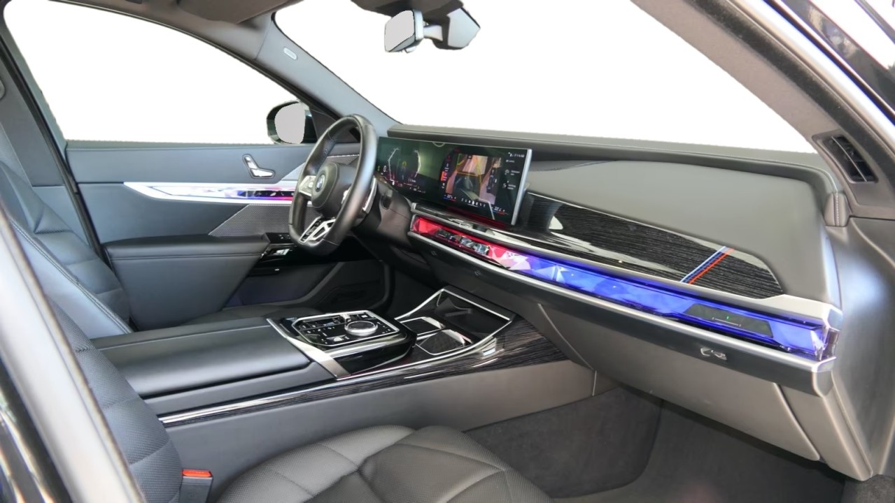 BMW Seria 7 xDrive740d M Sport - foto 17