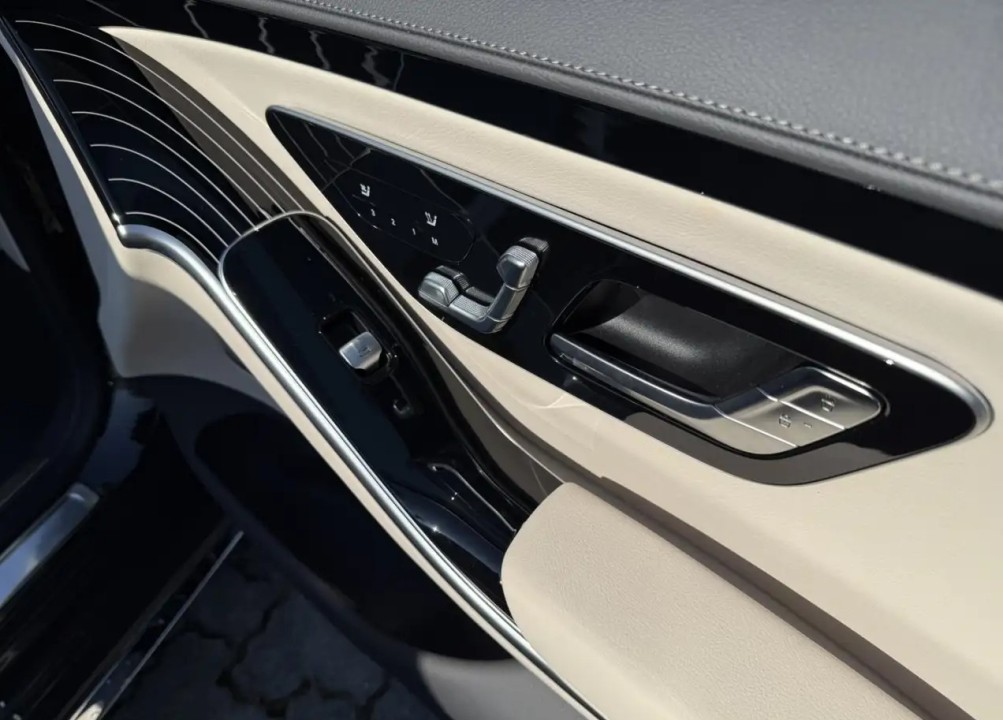 Mercedes-Benz S 450d 4MATIC AMG - foto 12