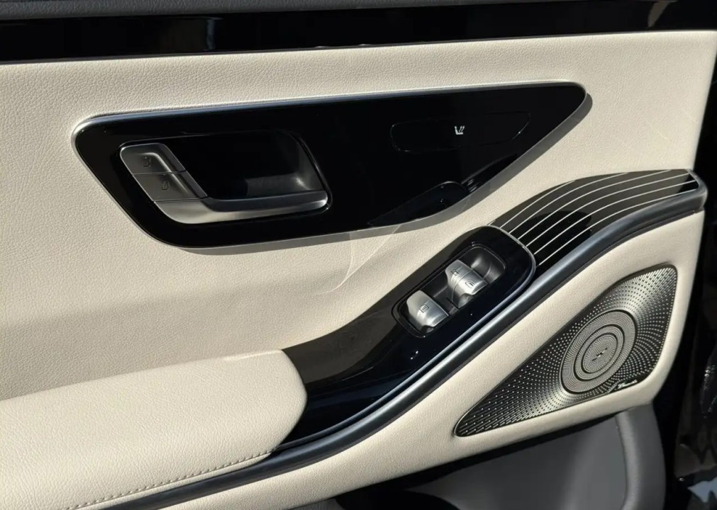 Mercedes-Benz S 450d 4MATIC AMG - foto 13