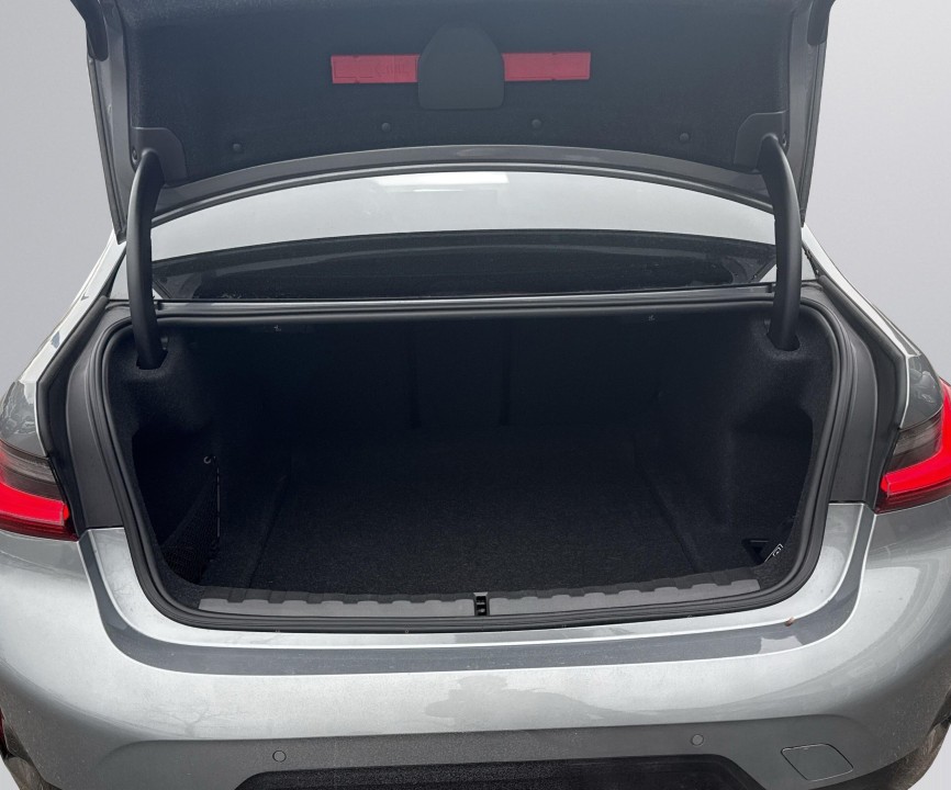BMW Seria 3 320i - foto 15