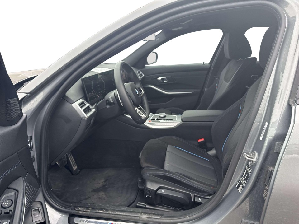 BMW Seria 3 320i - foto 8