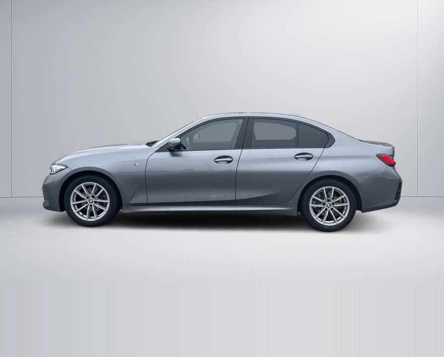 BMW Seria 3 320i (5)