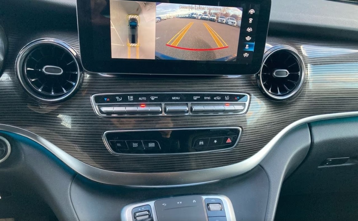 Mercedes-Benz V 220d - foto 12