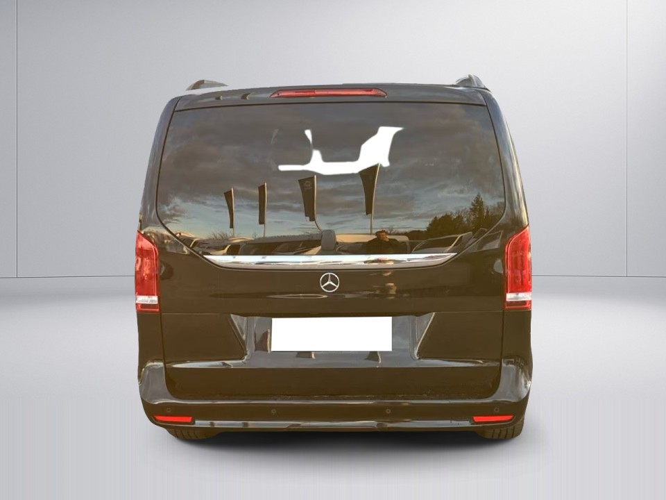 Mercedes-Benz V 220d (3)