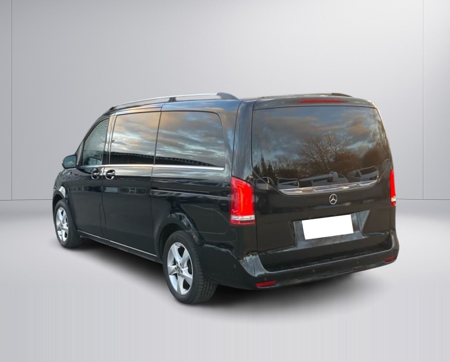 Mercedes-Benz V 220d (4)