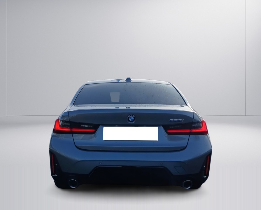 BMW Seria 3 320i - foto 13