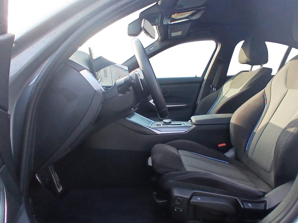 BMW Seria 3 320i - foto 8