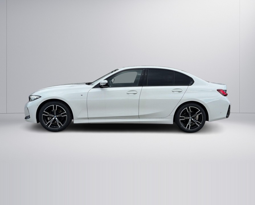 BMW Seria 3 320i xDrive (5)