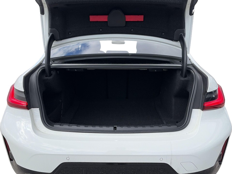 BMW Seria 3 320i xDrive - foto 15