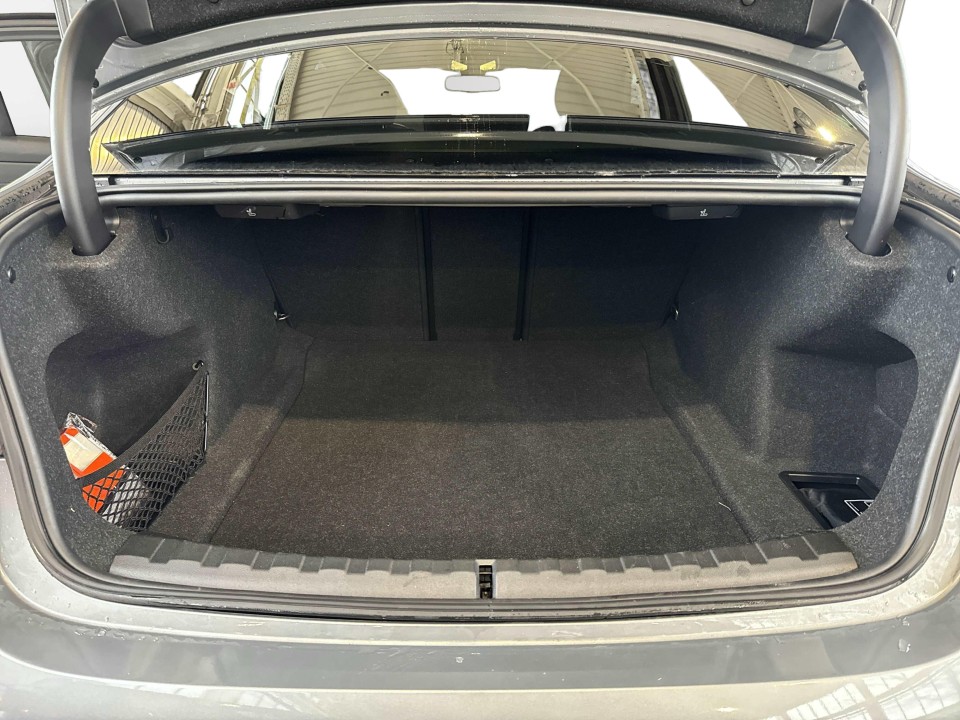 BMW Seria 3 320d - foto 19